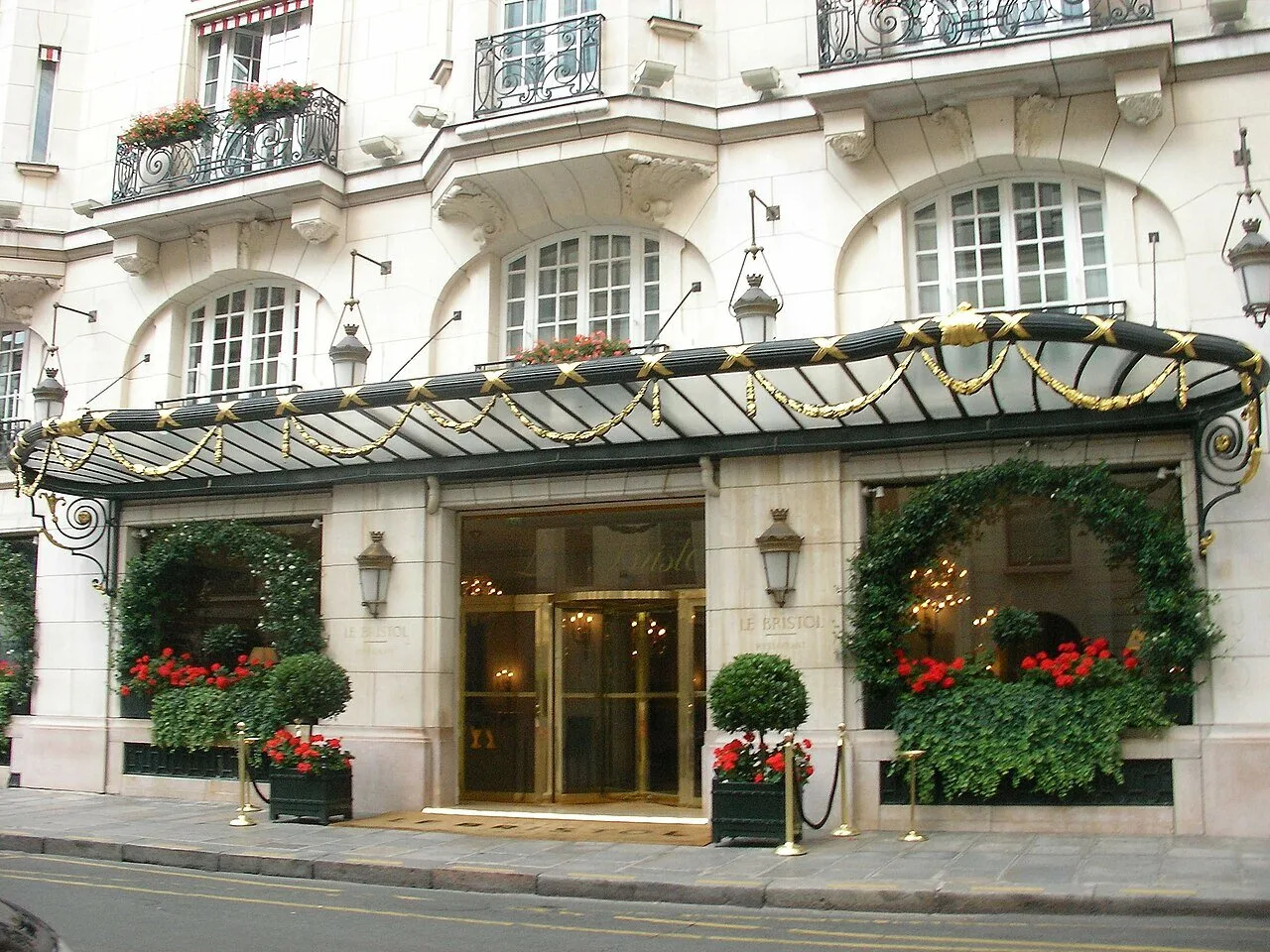 Le Bristol Paris